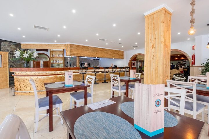 Dining Photos