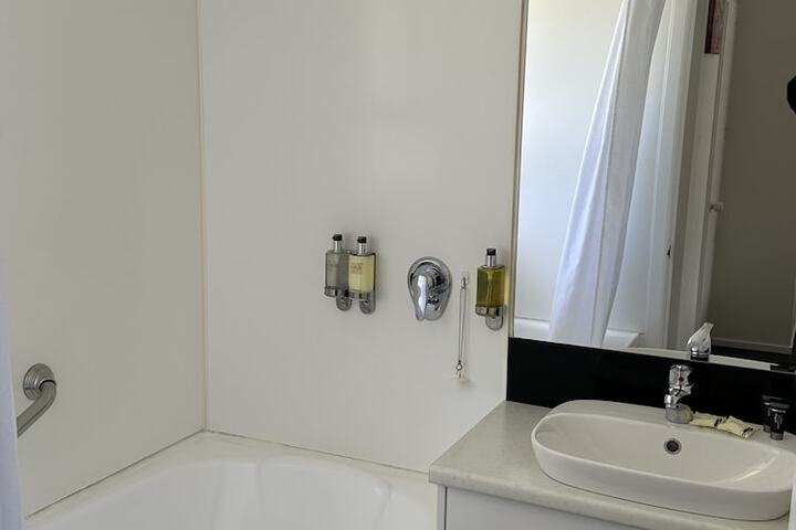 Room 48 of 70