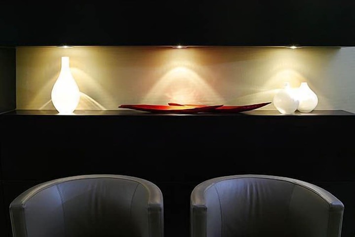 Lounge 26 of 47