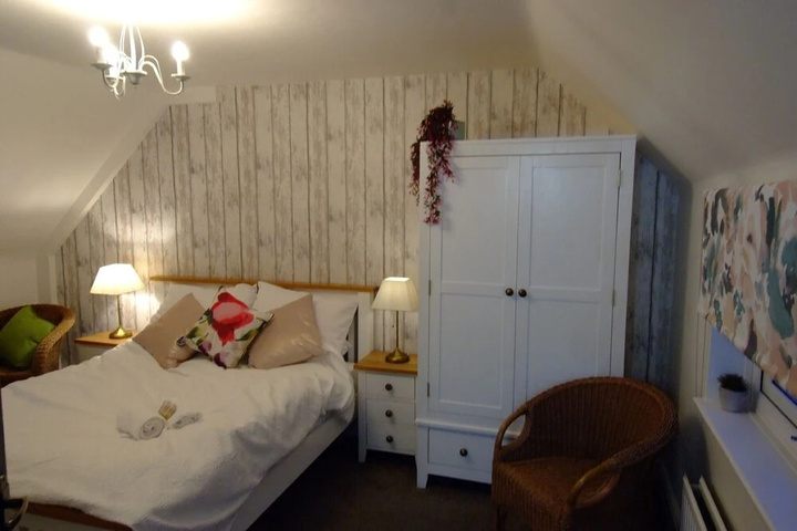 Room 3 of 15