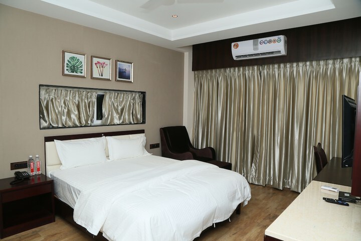 Room 8 of 17