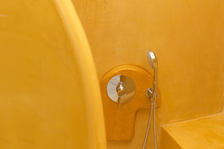 Room 76 of 104