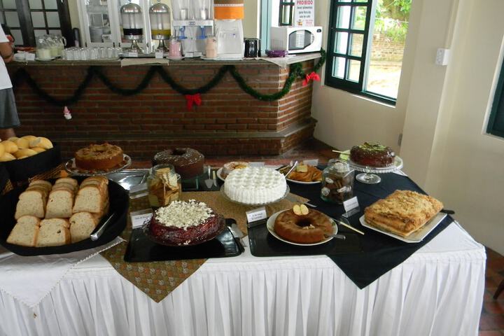 Dining 39 of 72
