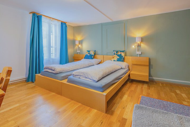 Room 19 of 37