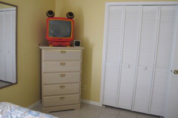 Room 127 of 291