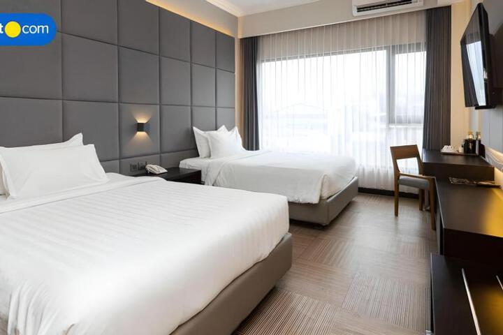 De Lobby Suite Hotel