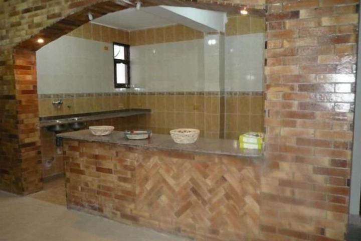 Room 6 of 27