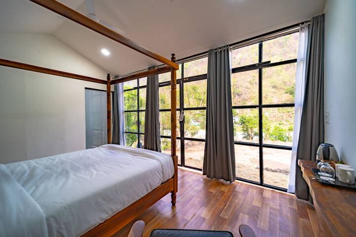 Room 6 of 36
