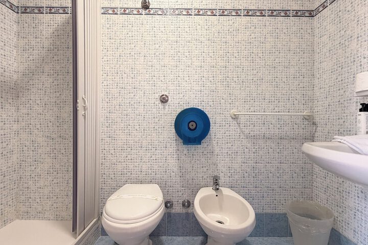 Room 67 of 110