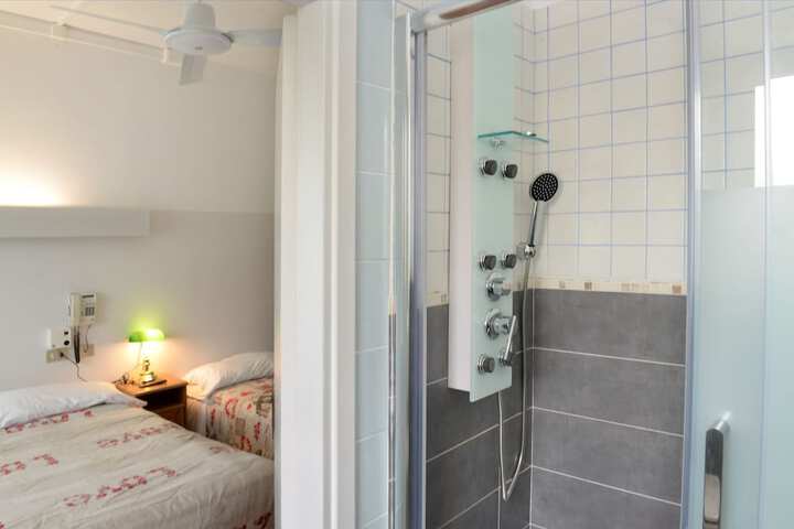Room 18 of 55
