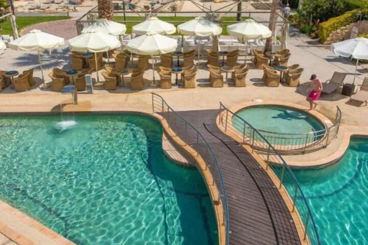 Pool 56 of 90