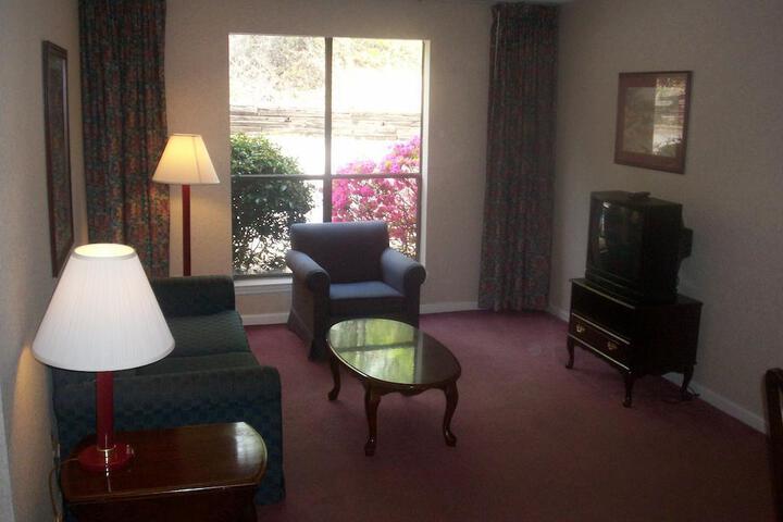 Photo of RIME GARDEN INN & SUITES