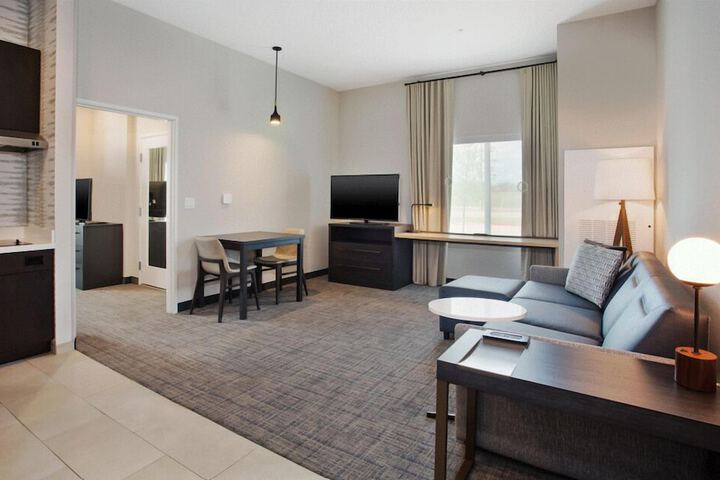 Room 6 of 31
