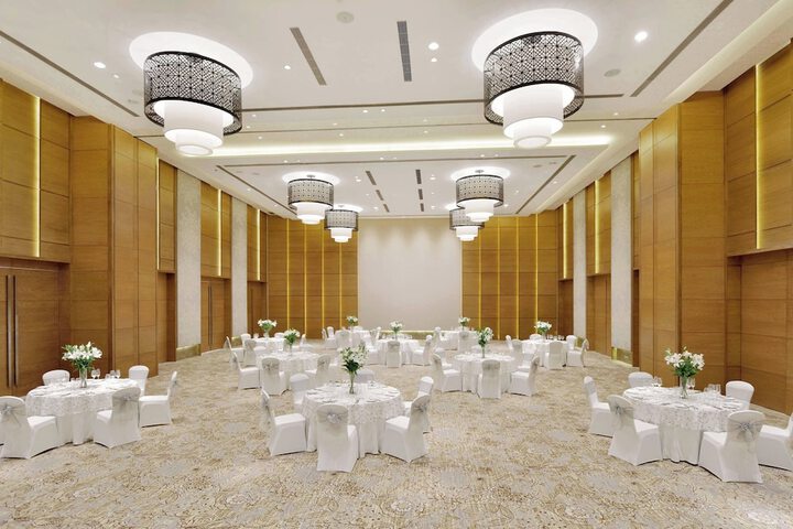Ballroom/Hall 47 of 73