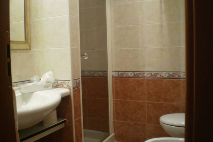Room 7 of 46