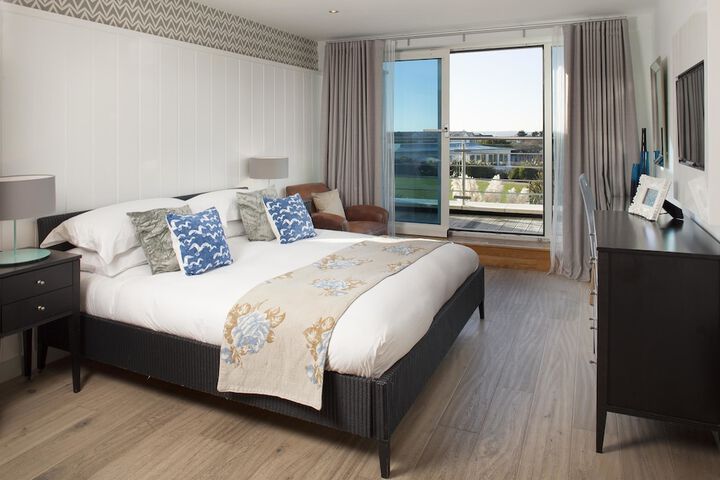 Room 4 of 58