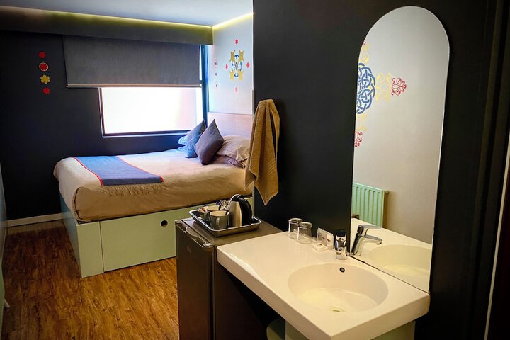 Room 8 of 55