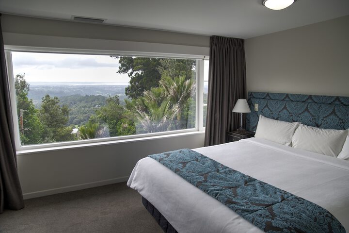 Room 10 of 87