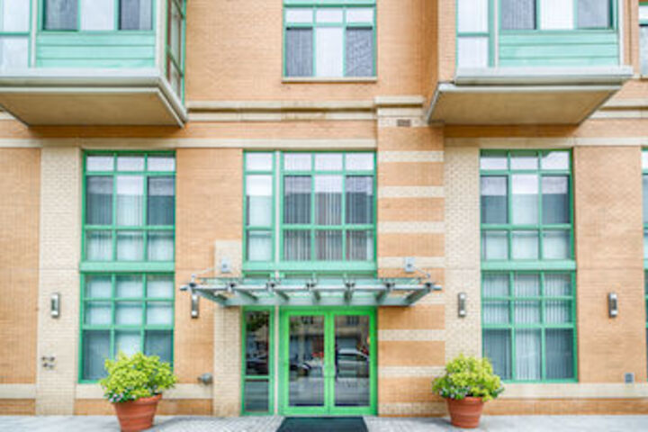 Hotel 10 of 34