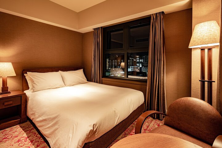 Room 27 of 137