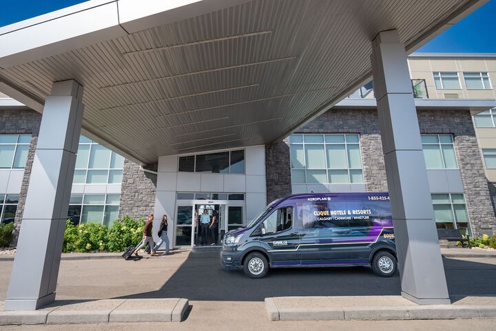 Hotel Entry