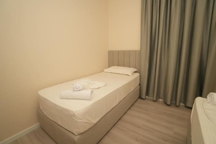 Room 13 of 41