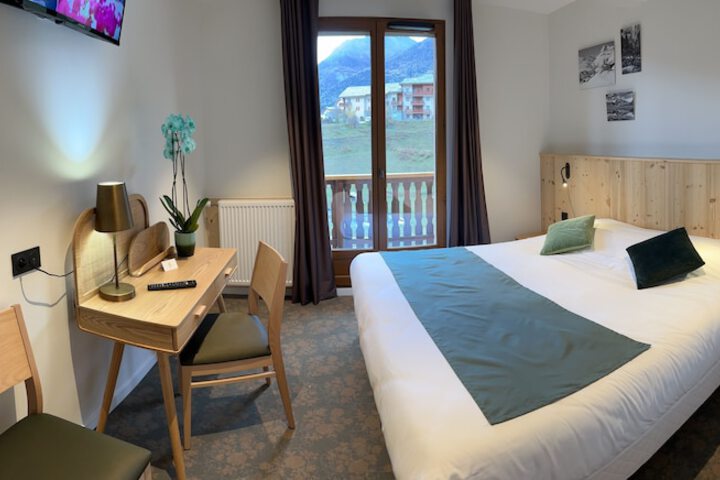 Room 12 of 66