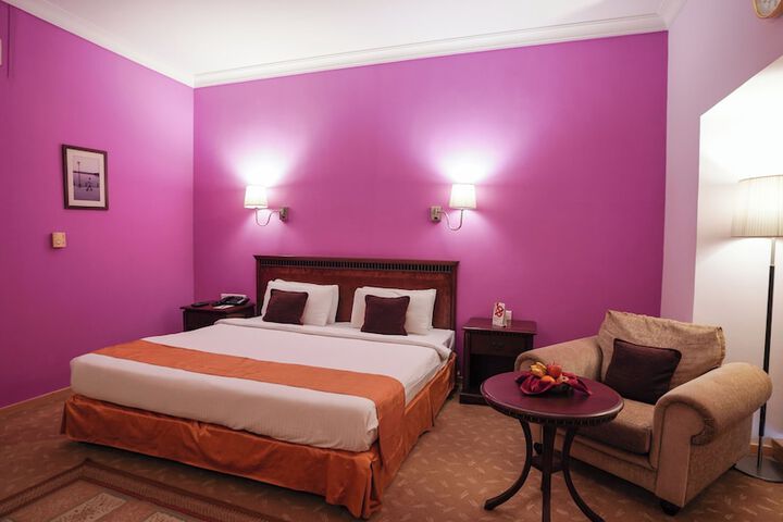 Room 21 of 52