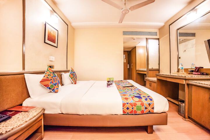 Room 9 of 21