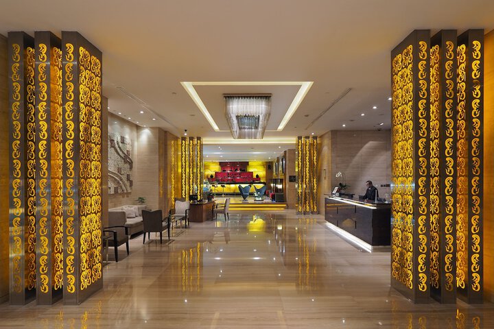 Hotel 2 of 65