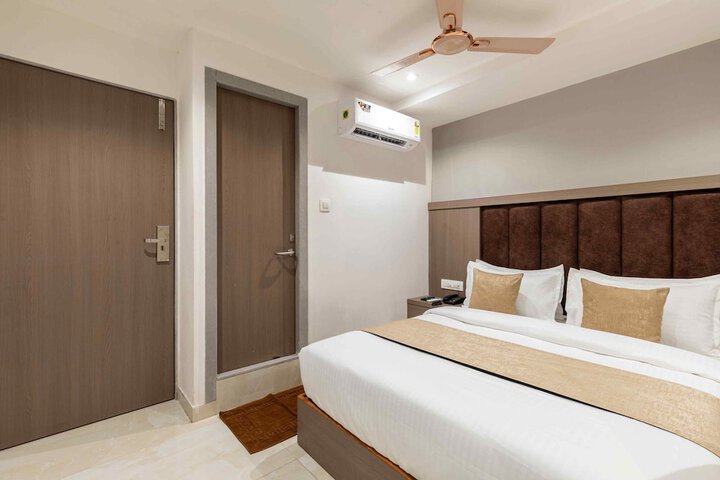 Room 15 of 39