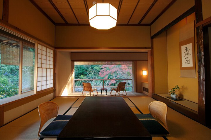 Room 14 of 78