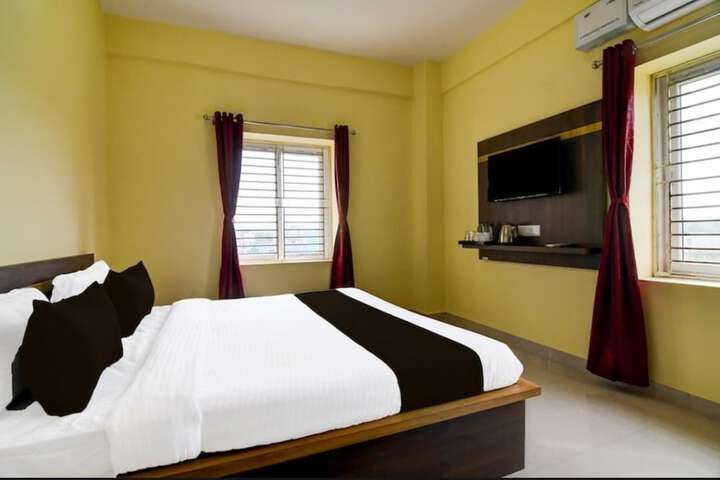 Room 2 of 9