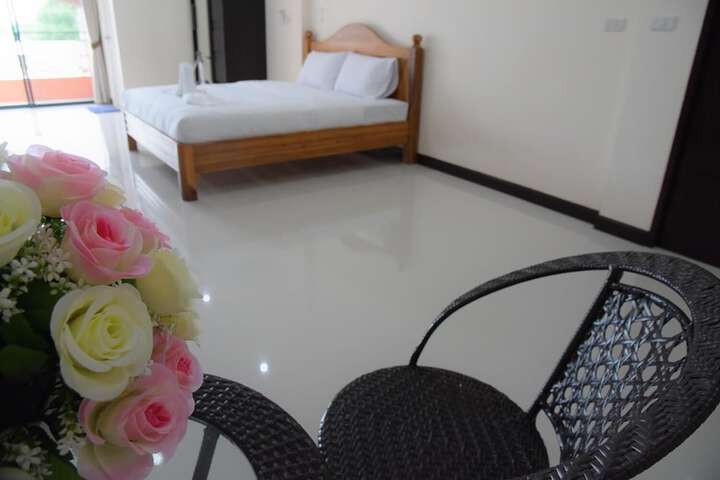 Room 12 of 24