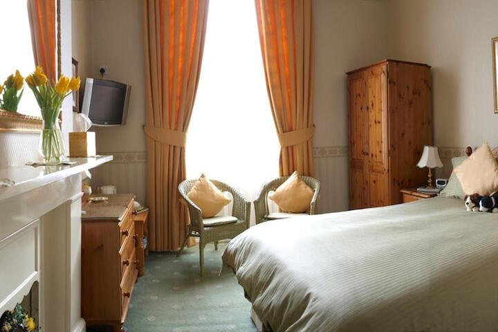 Room 21 of 39