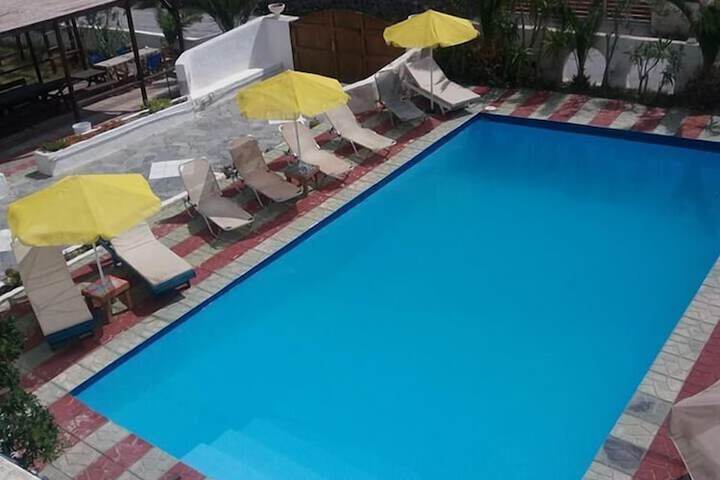 Pool 17 of 28