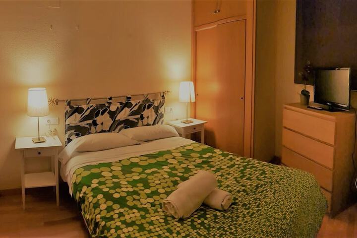 Room 26 of 349