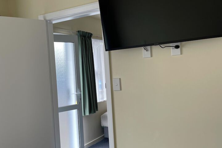 Room 16 of 47