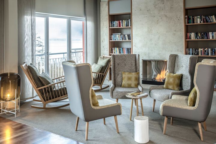 Lobby sitting area