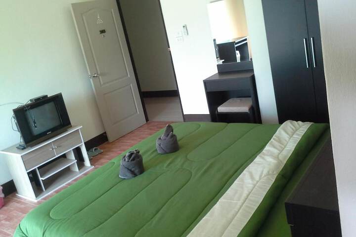 Room 17 of 46