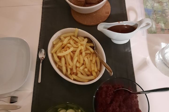 Dining 30 of 54