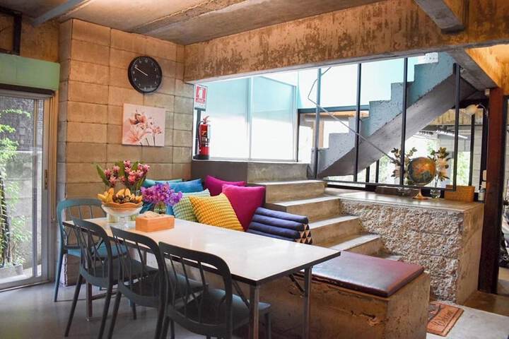 Dining 72 of 95