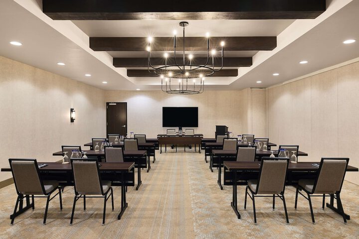 Meeting facility