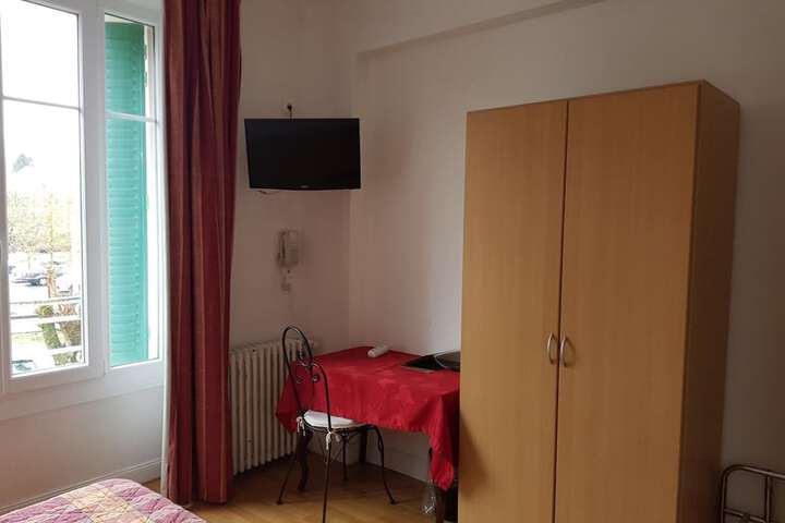 Room 16 of 69