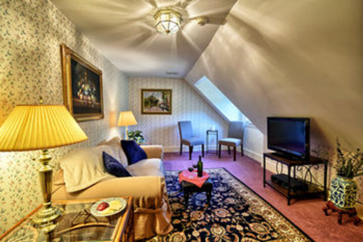 Room 45 of 49