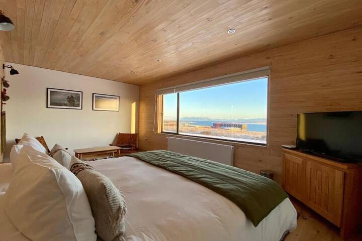 Room 7 of 27