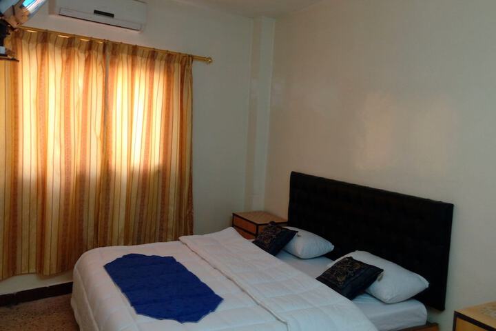 Room 6 of 44