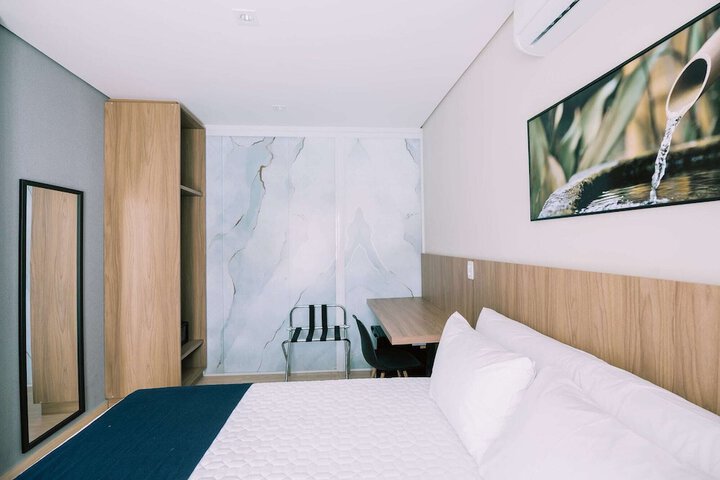 Room 12 of 86