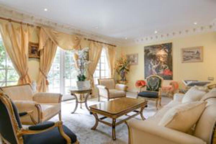 Photo of 1020 - Trousdale Tennis Estate