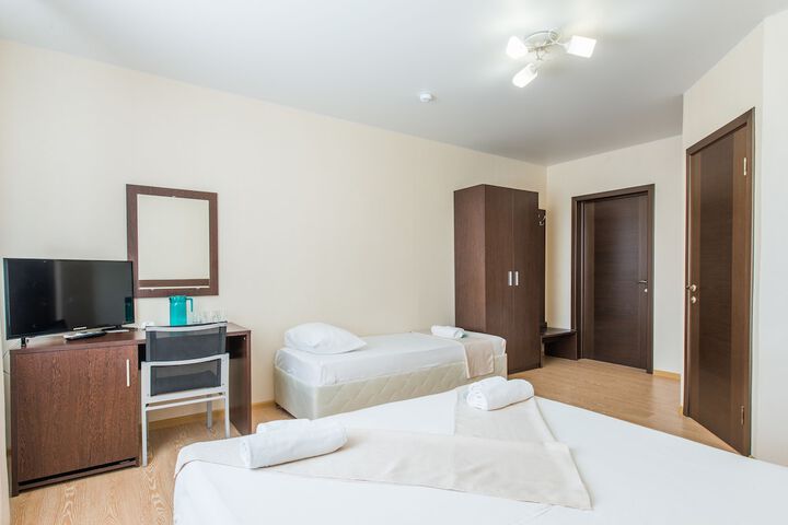 Room 15 of 46